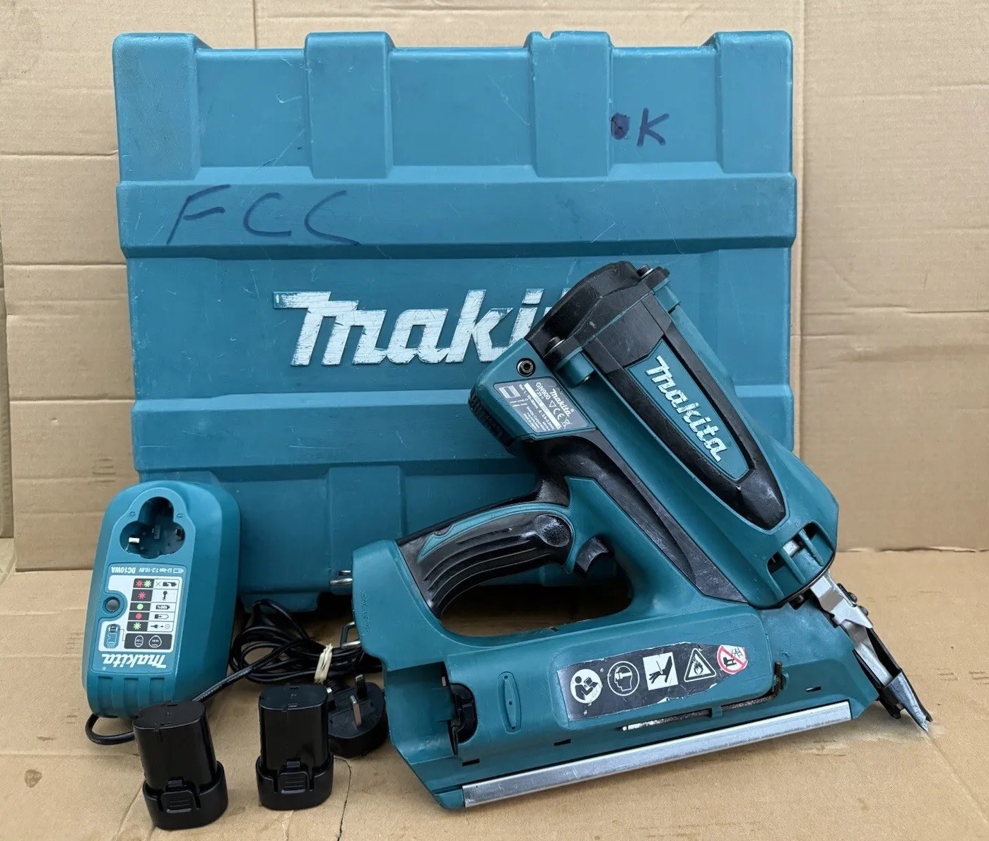 Makita GN900SE Cordless Gas Framing Nail Gun First Fix 88381097543 eBay