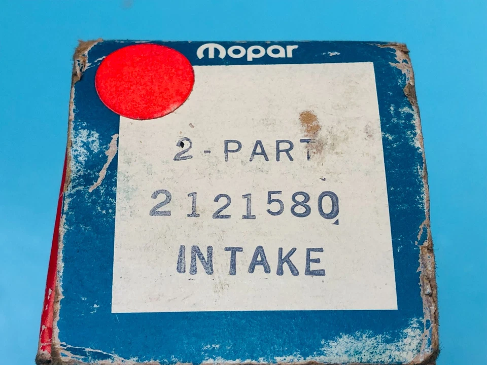 Válvula de admisión del motor Mopar Dodge Ram D350 D-350 P # 2121580 genuina nueva de stock Foto 4 de 4