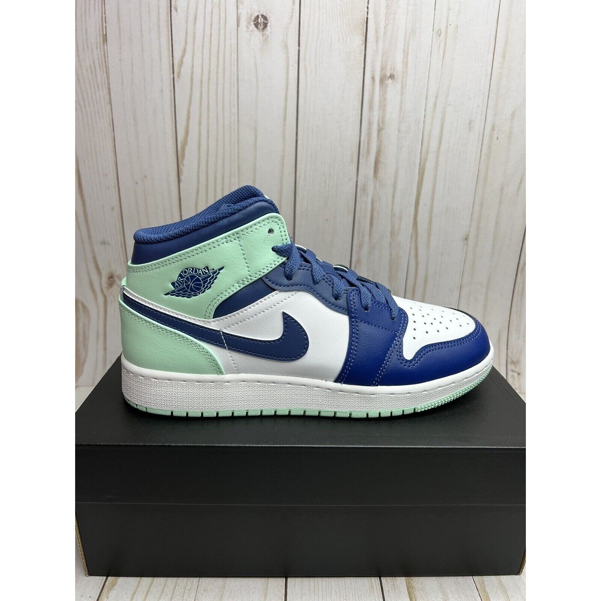 Nike Air Jordan 1 Mid Navy Blue Mint Green GS Size 6.5Y 554725 413