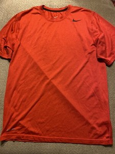 nike red shirt mens