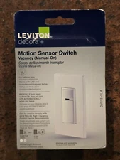 Leviton Decora DVS15-1LM 15 Amp In-Wall Manual On / Automatic Off Motion Sensor
