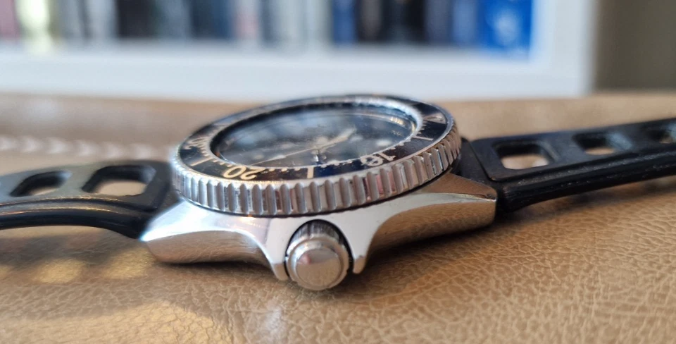 SEIKO 2625-0010 DIVER 150m quartz FROM 1979' MEEDSIZE 34MM VINTAGE JAPAN - Immagine 4 di 4