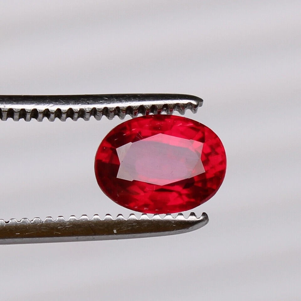 Red Ruby 6.20 Ct. Oval Cut Mozambique Precious 100% RARE Loose Gemstone - Image 3 of 4