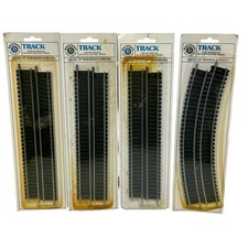 Bachman Tracks HO Scale 3 Packs 9" Straight And 1 Pack 18  Radius 16pc Total NIP