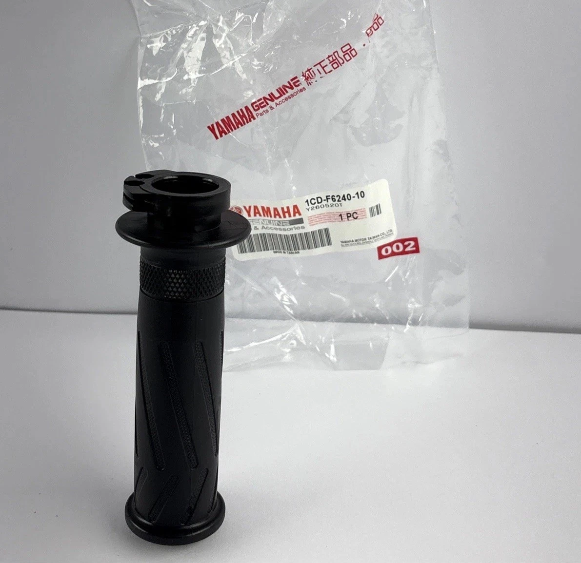 Yamaha OEM 1CD-F6240-10 Handlebar Grip Assembly Genuine photo 3