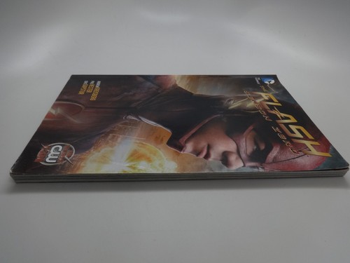 The Flash Season Zero CW TV Show 2015 DC Comics TPB Graphic Novel VG Condition - Picture 10 of 16