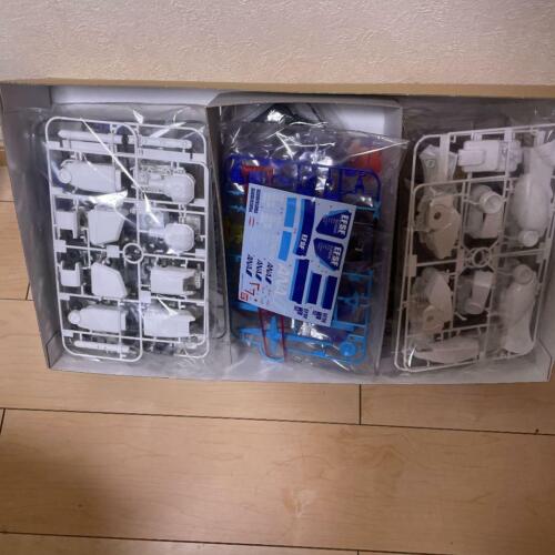Gundam ANA original color mega size model 30th anniversary in-flight limited - Picture 2 of 5