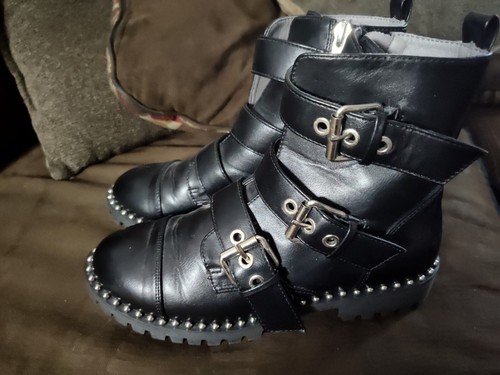Seven Dials Sherlock Black Studded Moto Booties Size 6 1/2M - Picture 2 of 9
