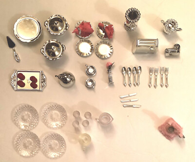 1996-BARBIE PRETTY TREASURES Dining Set &  Dreamhouse Clear Dish Set