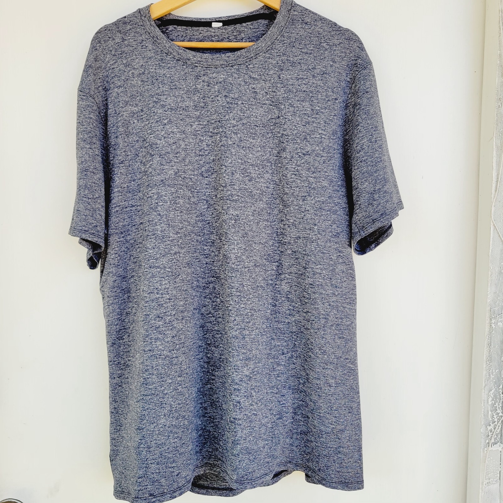 Lululemon Basic Tee Short Sleeve Activewear Crewn… - image 1