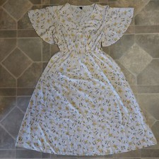 Dreimp Womens Floral Fit Flare V Neck Cream Flutter Sleeves Dress Size M 6