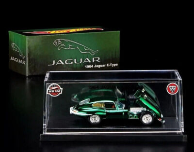 Hot Wheels 1964 Jaguar E-Type 1/64 Car - Green (HGK82)