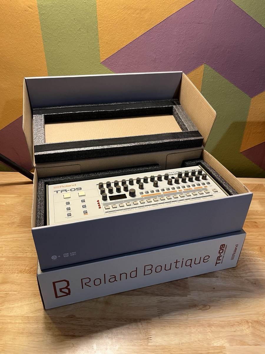 その他 Roland TR-09 Roland - TR-09 | Rhythm Composer