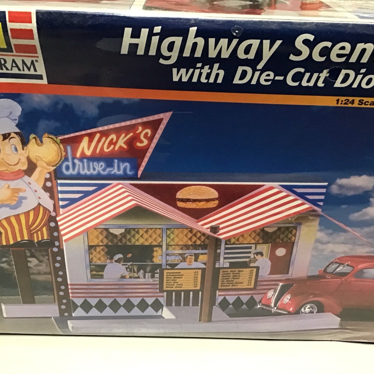 その他 Revell Monogram Highway Scenes '37 Ford 1/24 REVELL MONOGRAM Highway Scenes '37 Ford w/Drive-in Diorama