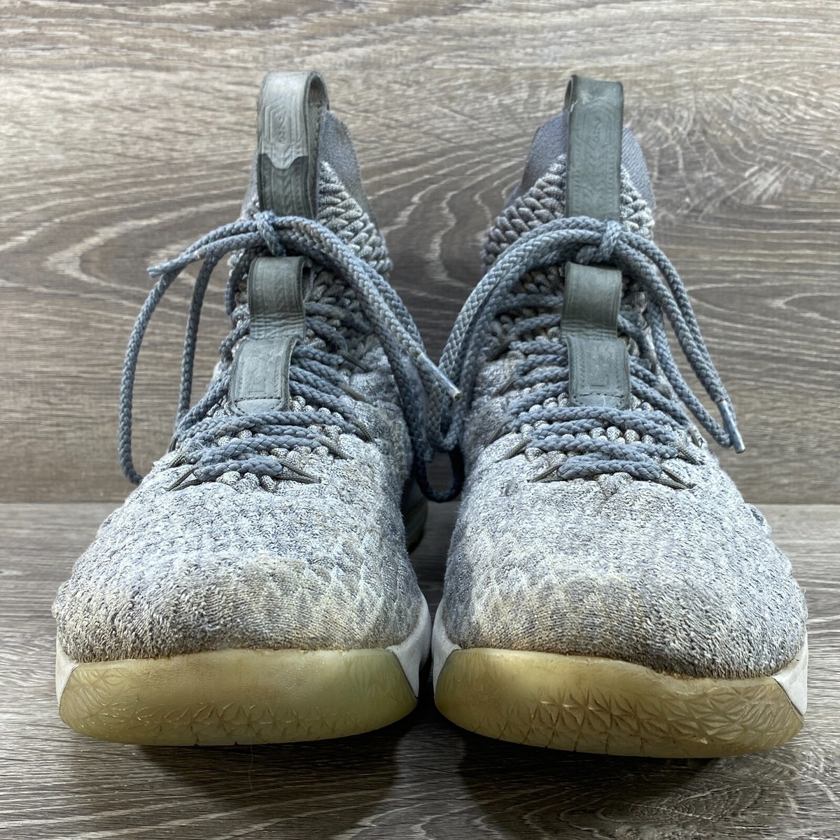 Nike Lebron 15 City Edition Wolf Grey Men\'s Athletic Basketball Shoes Size 8.5 Mens Nike LeBron 15 XV City Edition Wolf Grey Metallic Gold  main image 3