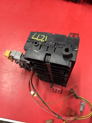 Volkswagen Transporter T4 Fusebox Relay Fuse Electric 357937039 VW - Picture 12 of 20
