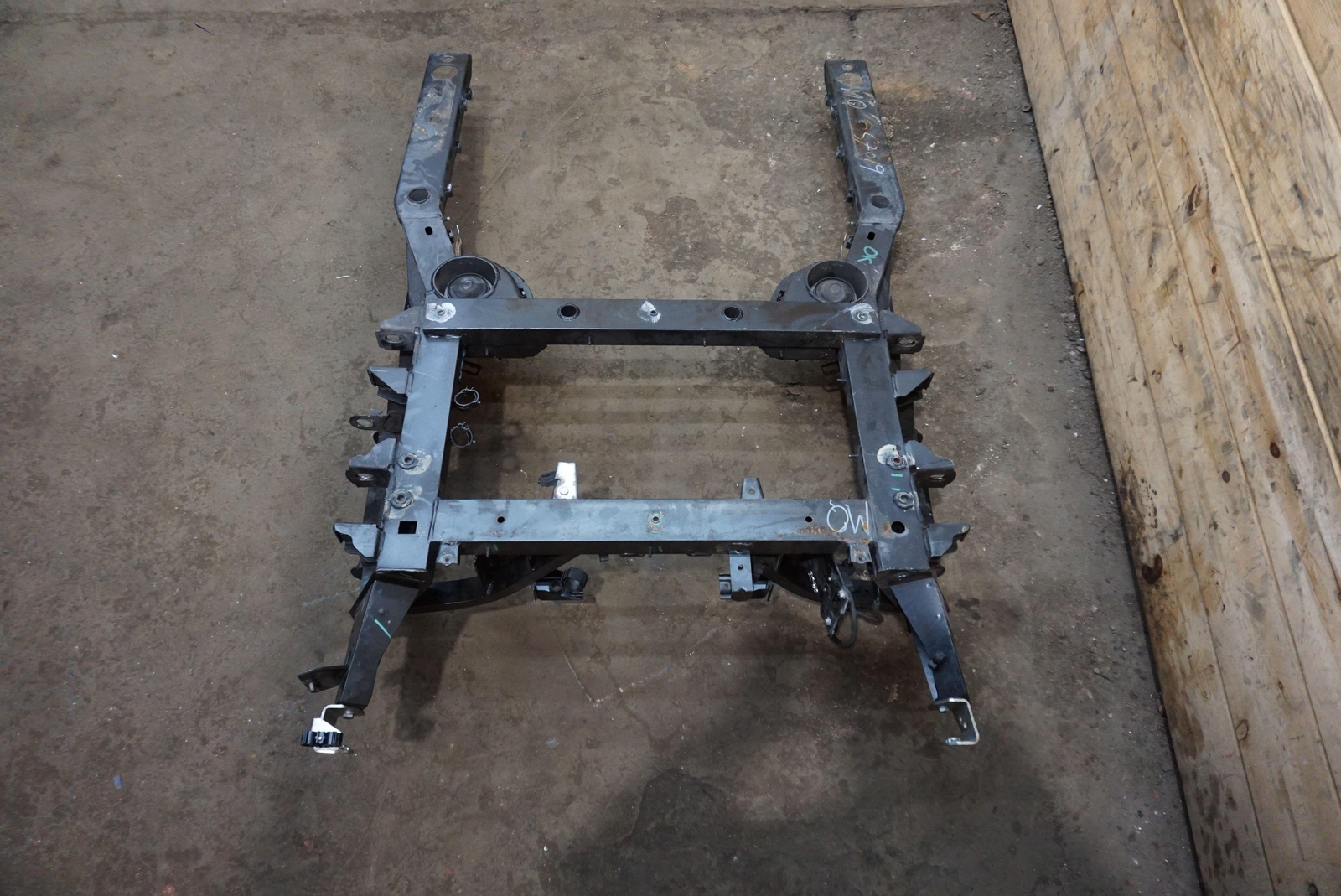 Front Engine Subframe Crossmember OEM 261715 Maserati Granturismo M145 2008-19