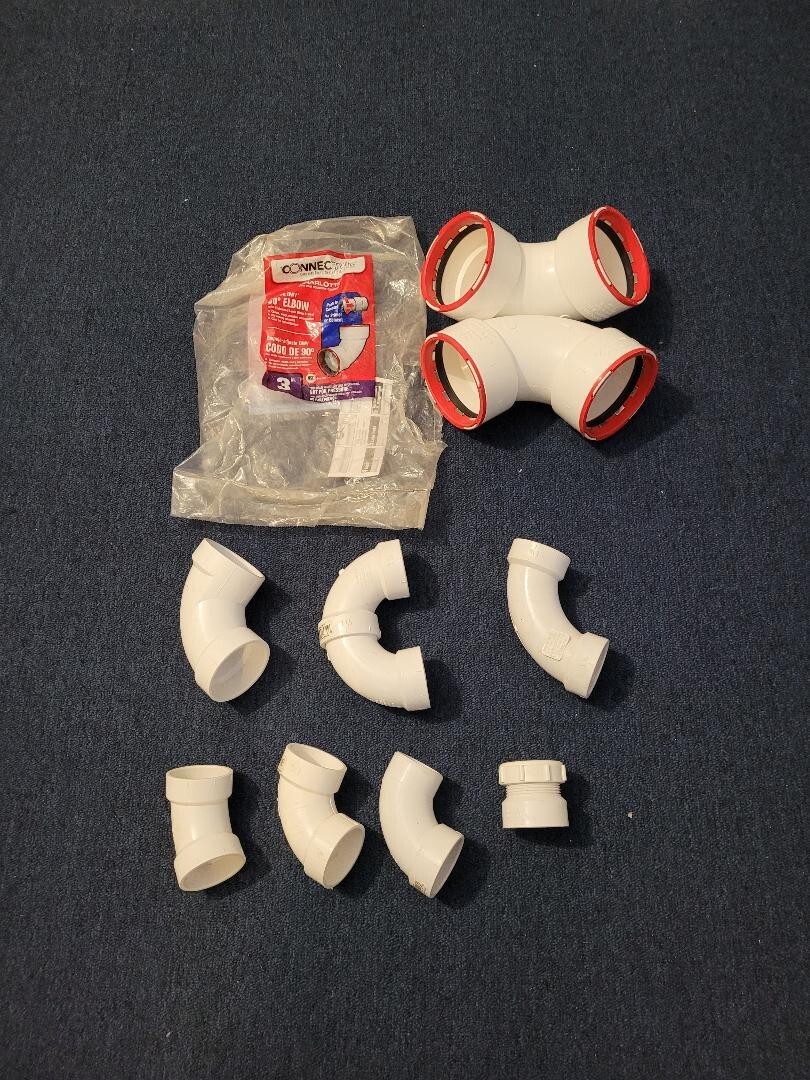 Mixed Lot (9) of Plumbing Supplies - Various Sizes - Charlotte - Genova