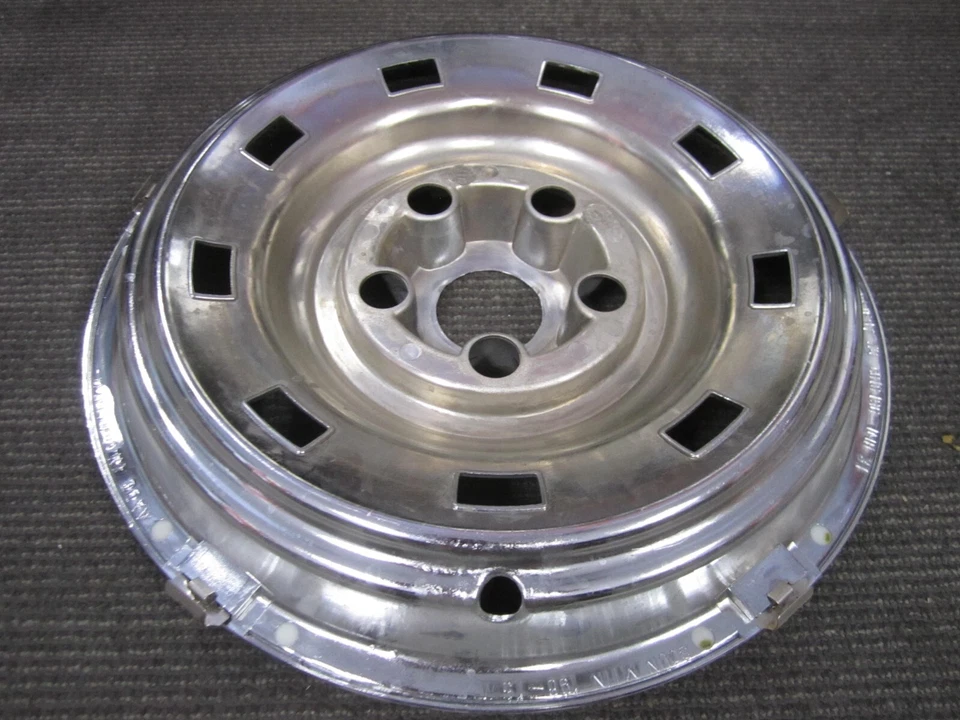 Jeep Cherokee Comanche Wrangler 1984-2002 15" cubierta de rueda IMP-31X 196-15 - uno/1 Foto 4 de 4