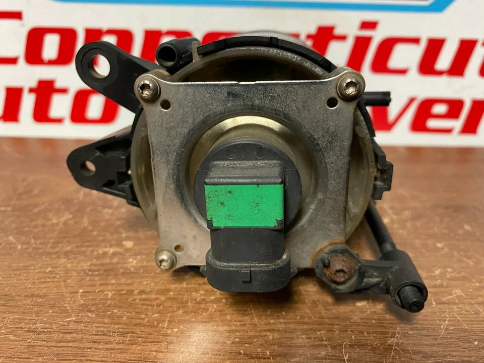 2003 Audi A4 farol de neblina esquerdo/motorista #159 fabricante de equipamento original - Imagem 3 de 4