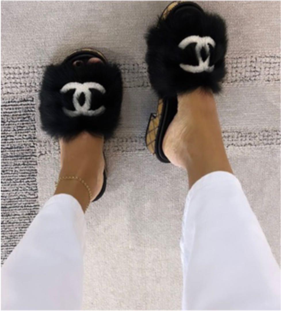 CHANEL White CC Logo Black Fur Mule Sandals EUR37 New From Japan