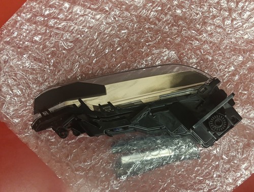 Genuine Infiniti QX80 Fog Lamp Assembly From 18-21 Driver's Side 26155-6GW0A - Picture 4 of 8