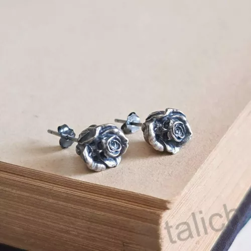 925 Sterling Silver Small Skull Rose Stud Earrings in Dark Finish Gothic Unique