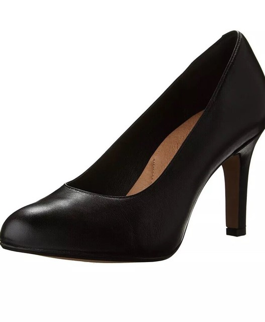 clarks dress pumps