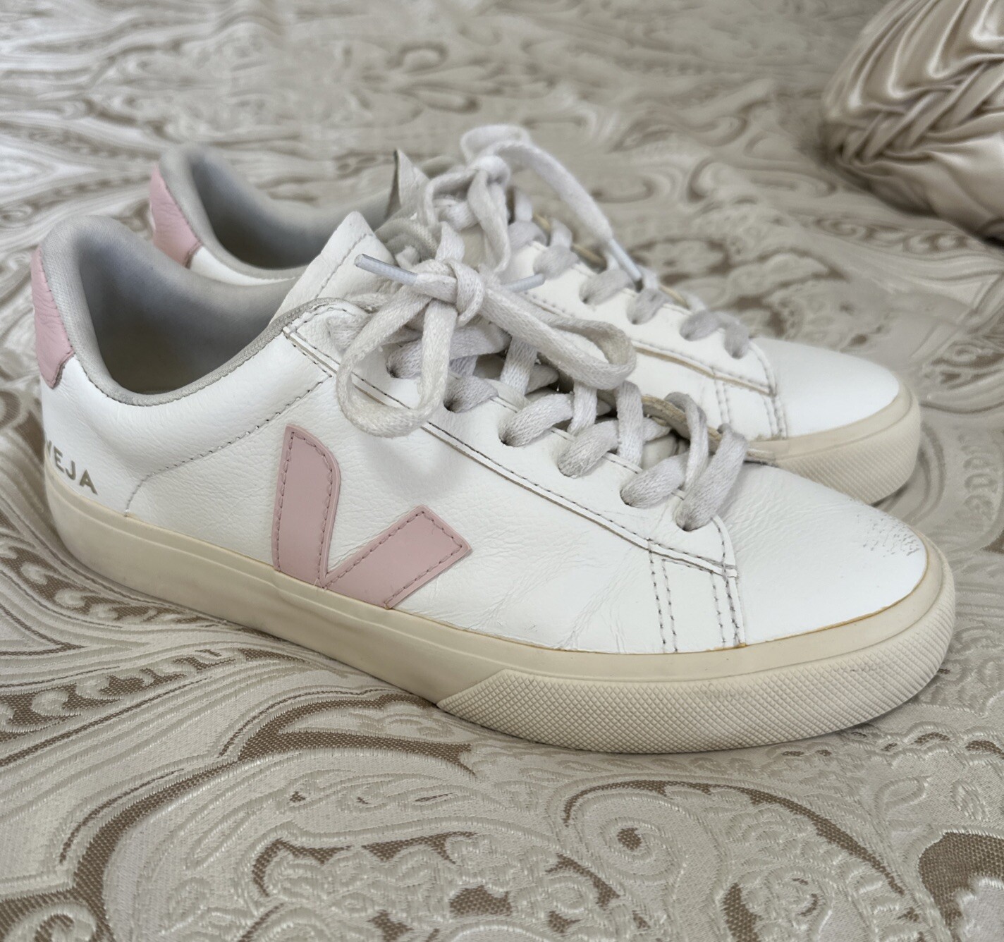 Vieja Campo Pink And White Size 39/US 8 In Women.