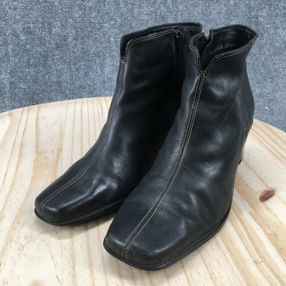 Bass Boots Womens 8 M Deedee Ankle Booties Black Leather Square Toe Zip Heels - Image 4 of 4