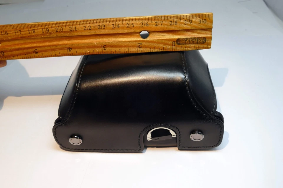 Gariz Leather Case for Panasonic medium camera - Image 3 of 4