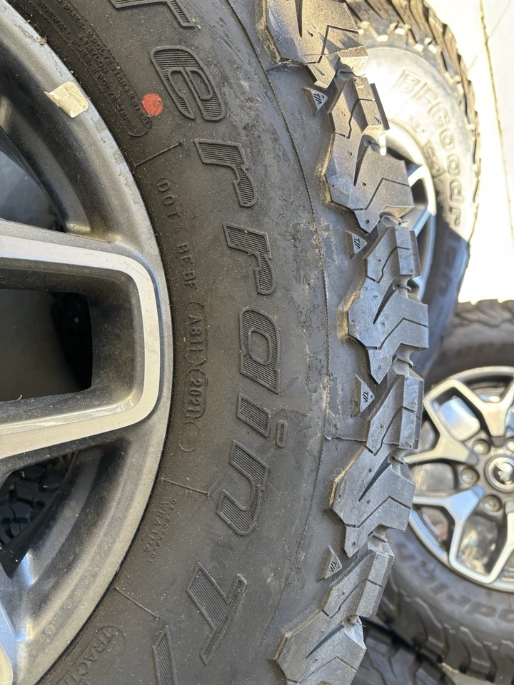 Bronco 5 Tires Heavy Duty - Image 4 of 4