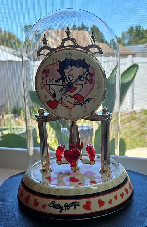 Betty Boop アニメーション時計 Betty Boop Anniversary-style 10 Clock Battery Operated | eBay