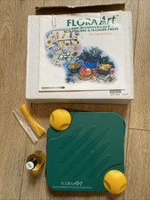 Flora Art Microwaveable Pot Pourri & Flower Press (b3)