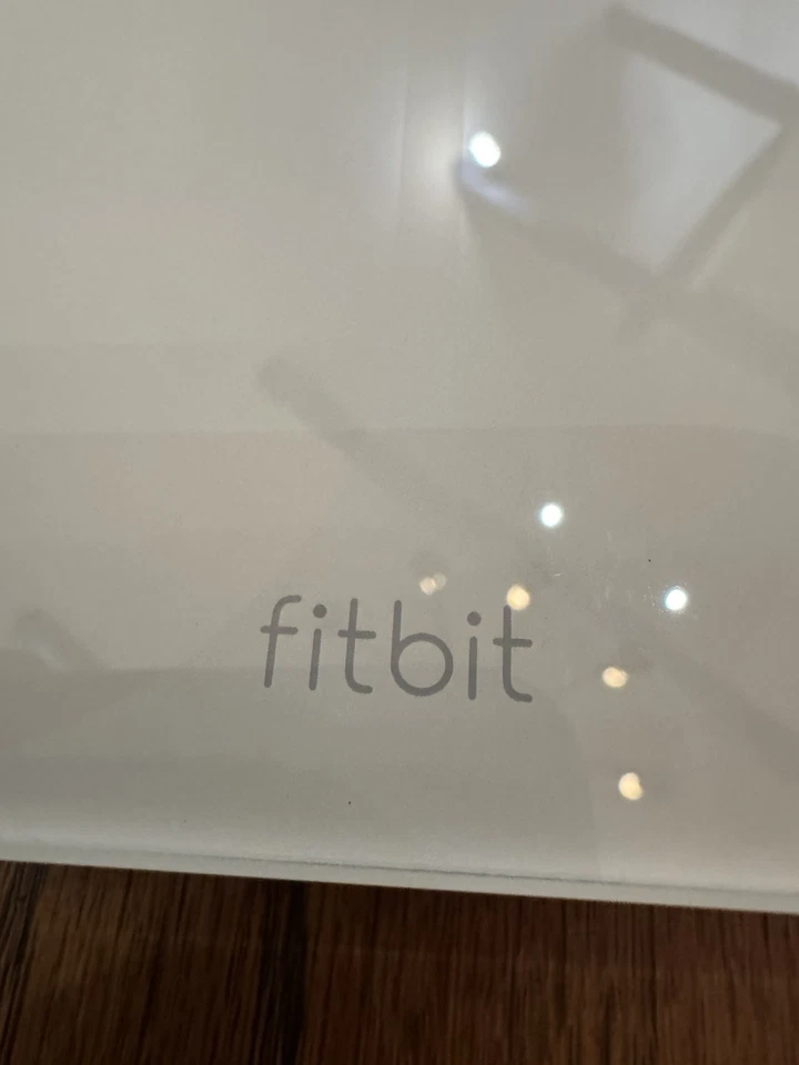 WAAGE: Fitbit Aria 2, Weiß, smarte Personenwaage, BMI, FB201W - Bild 2 von 4