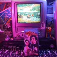 THE MANIONS OF AMERICA - (VHS, 1999) - Pierce Brosnan, Kate Mulgrew