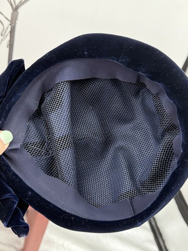 Lot Of 3 Vintage Ladies Velvet Berets Black B Forman, Green Velvet, Navy Blue - Picture 20 of 24