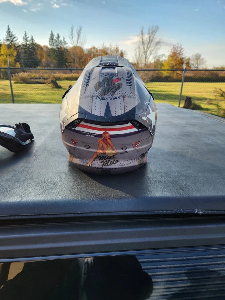 Casco O’Neill 5 SRS Wingman Foto 3 de 4