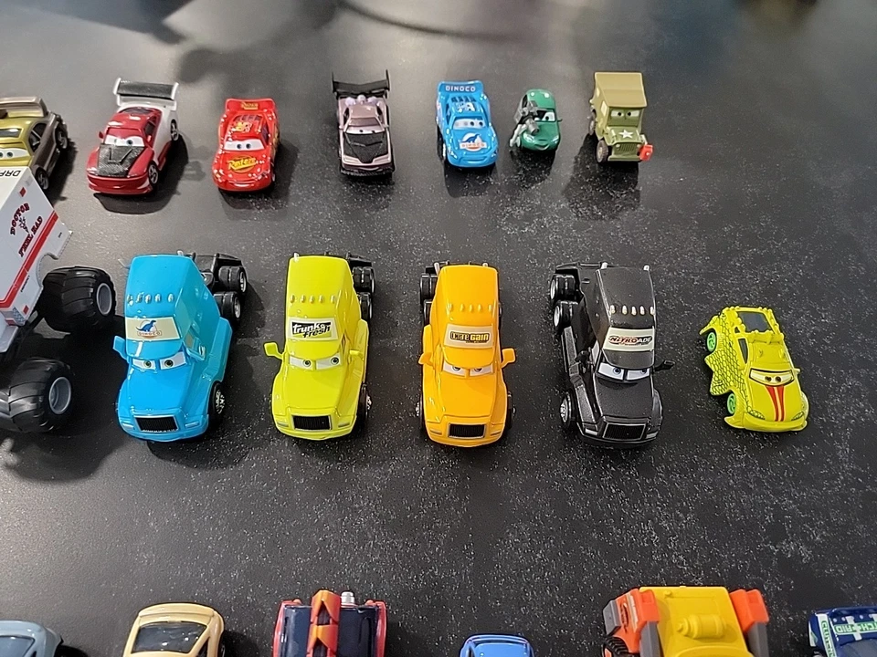 Lot of 30 Disney Pixar's Cars from The Movie Cars Miniature Size, Metal - Image 4 of 4