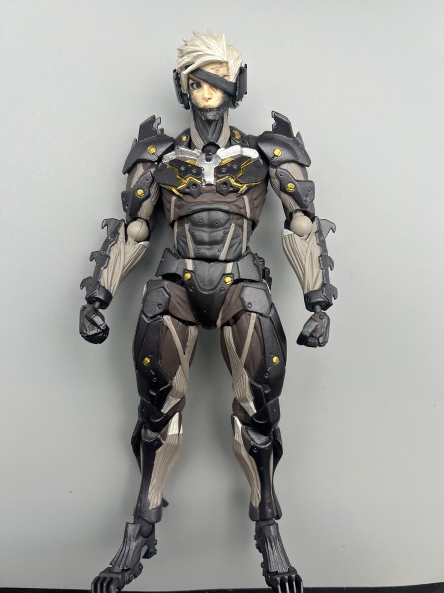 Metal Gear Rising Revengence Raiden Revoltech Yamaguchi 140