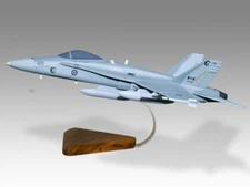McDonnell Douglas CF-18 Hornet Canadian Air Force Cougars Wood Model Small 1/72