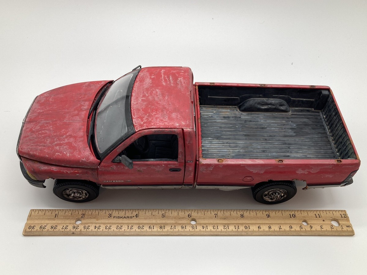 1/18 1995 Dodge Ram 2500 Diecast Model Custom Weathered