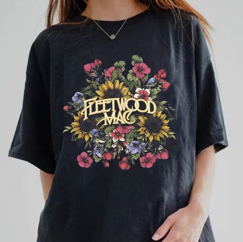 Fleetwood Mac 'In Concert' Official T-Shirt - Black, Unisex Sizing, High-Quality Cotton, Size XL