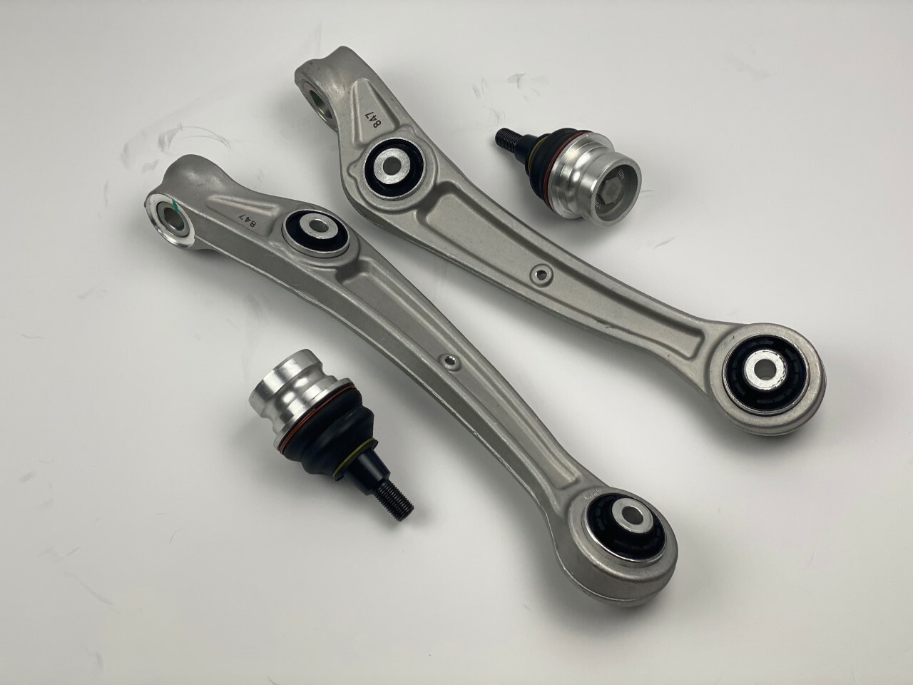 Bentley Bentayga Front Suspension Lower Control Arms With Ball Joints