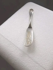 TOWLE MF'G CO PAT. 1889 Butter Knife Spreader Silverplate 7.5" Floral Engraved
