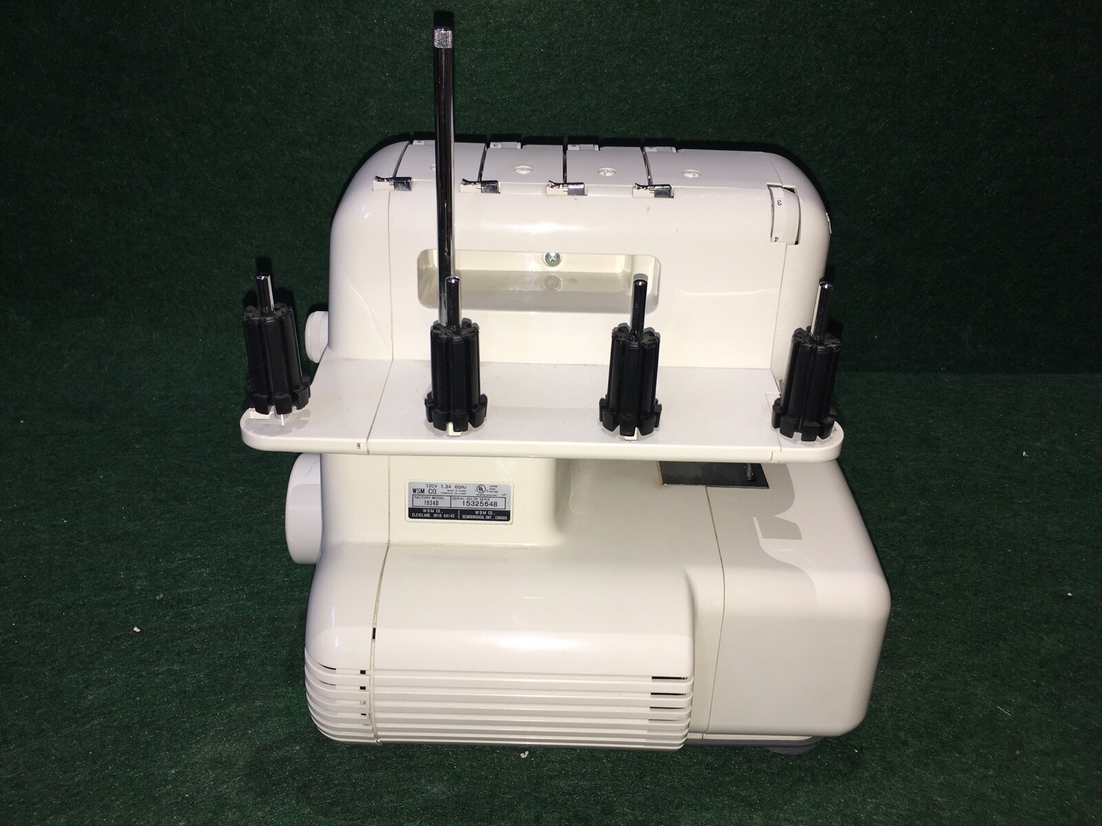 White Superlock Electronic 1934d Serger Sewing Machine Working For Sale Online Ebay