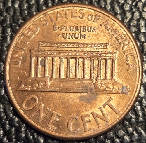 RARE!!! 2004 No MInt Error Penny. Great Condition - Picture 2 of 5