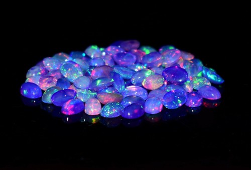 Cabujón de piedras preciosas sueltas ópalo púrpura etíope natural 4x6 mm 80 piezas M14 - Imagen 4 de 5