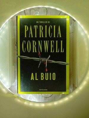 Im Dunkeln - Patricia Cornwell Buch Neu