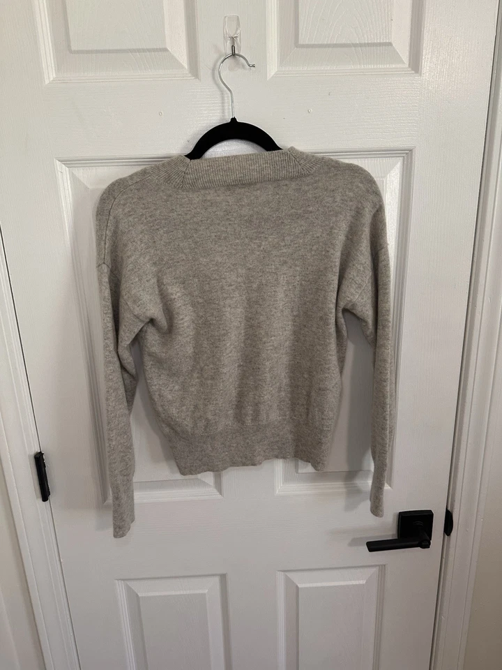 Suéter Madewell 100% Cachemira Cuello en V Mujer Gris Suave Lujo Minaimalista Talla S Foto 2 de 4